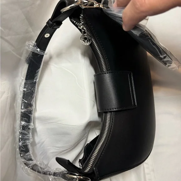 Valentino Orlandi Black Shoulder Bag with Silver Accents - Picture 4 of 6